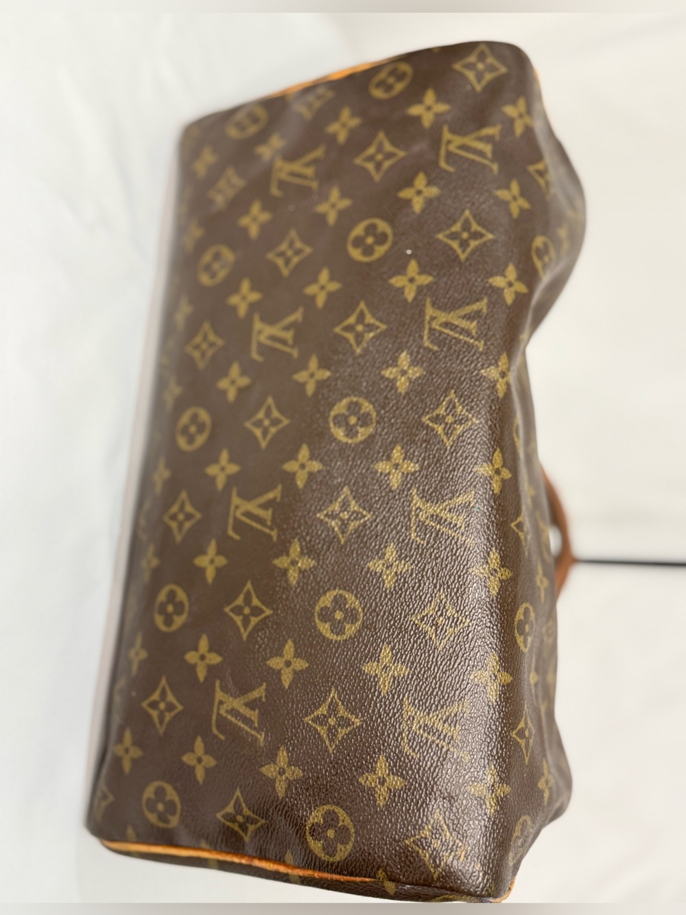 Louis Vuitton Monogram Canvas Speedy 35 - Picture 13 of 15
